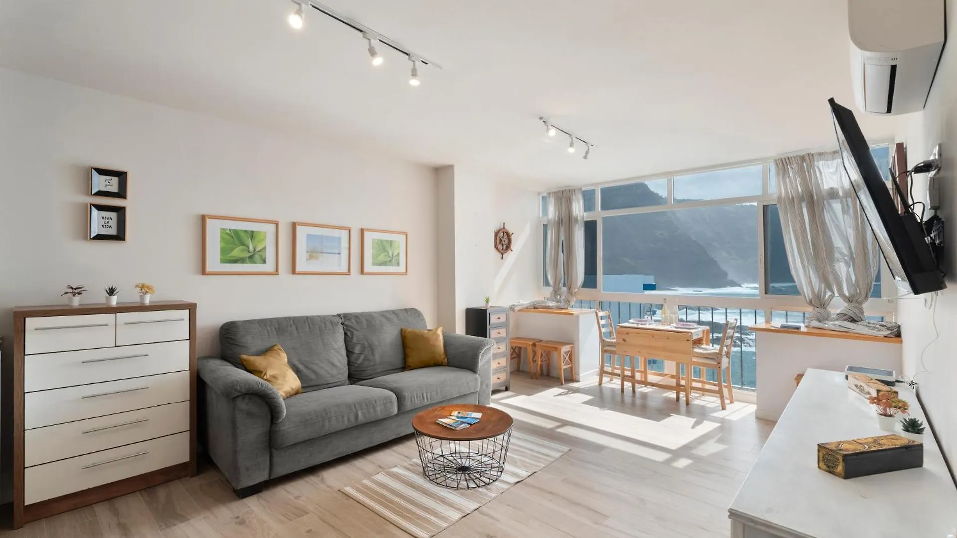 Apartment Apartamento Primera Linea De Mar Tacoronte Spain