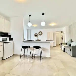https://balcon-del-mar-2.in-canary-islands.com
